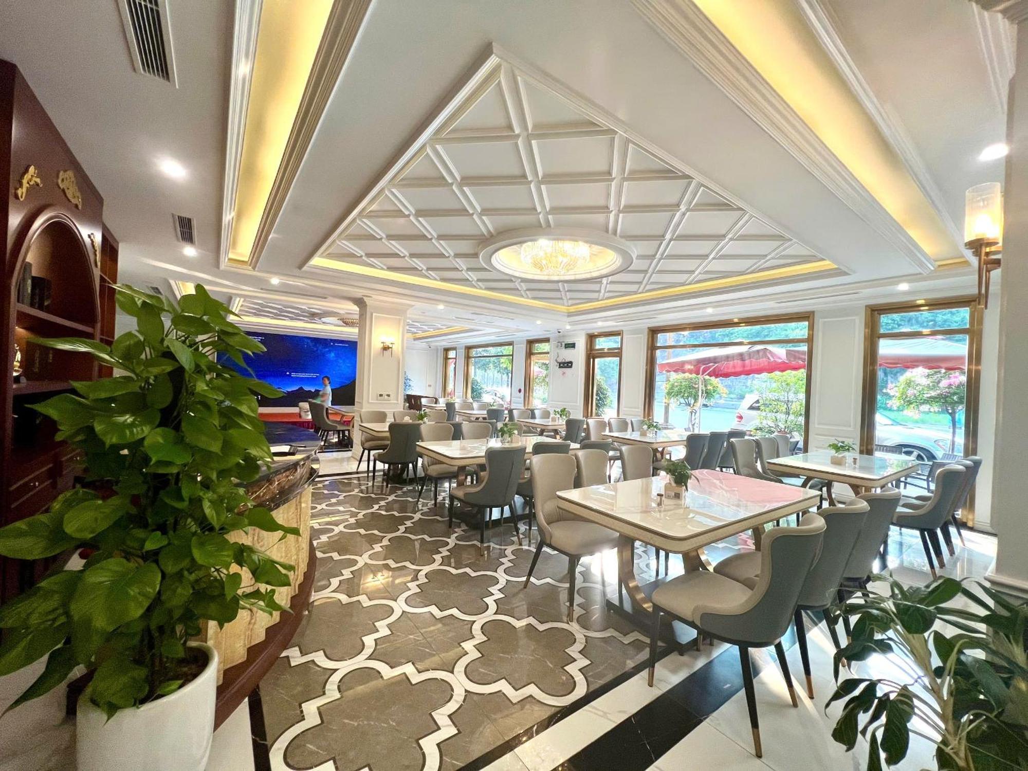 Rubyqueen Halong Hotel Ha Long Eksteriør billede